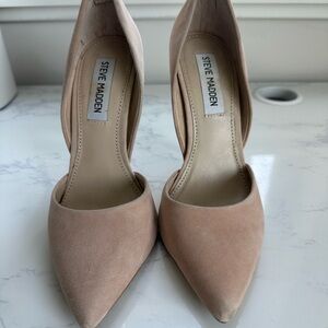 Steve Madden Varcityy Blush Suede D’Orsay pumps, size 6.5